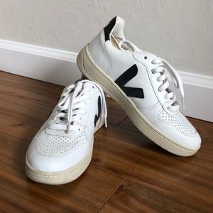 Veja V10 Leather Sneakers